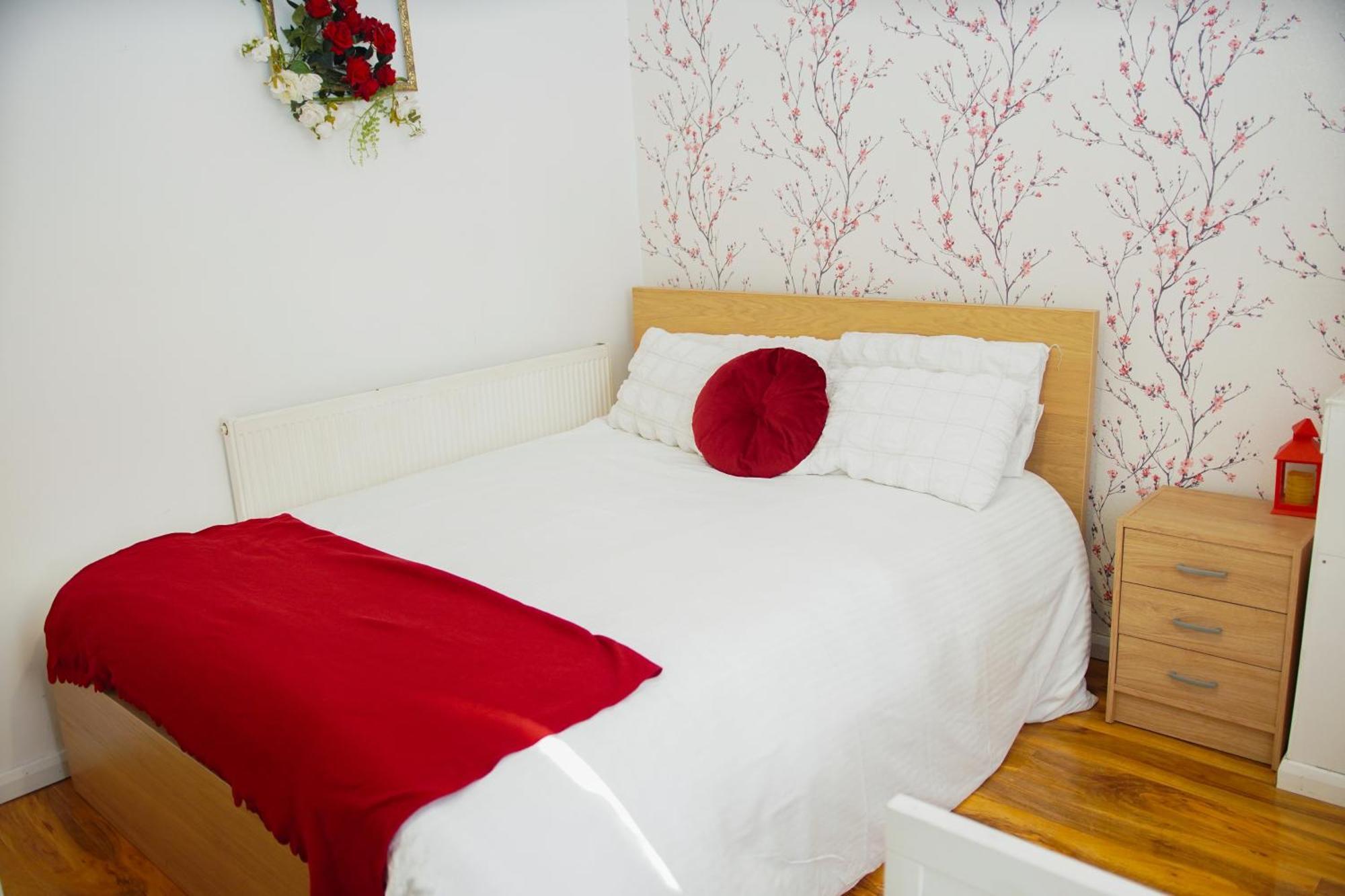5 Bedroom House Near Cardiff City. Esterno foto