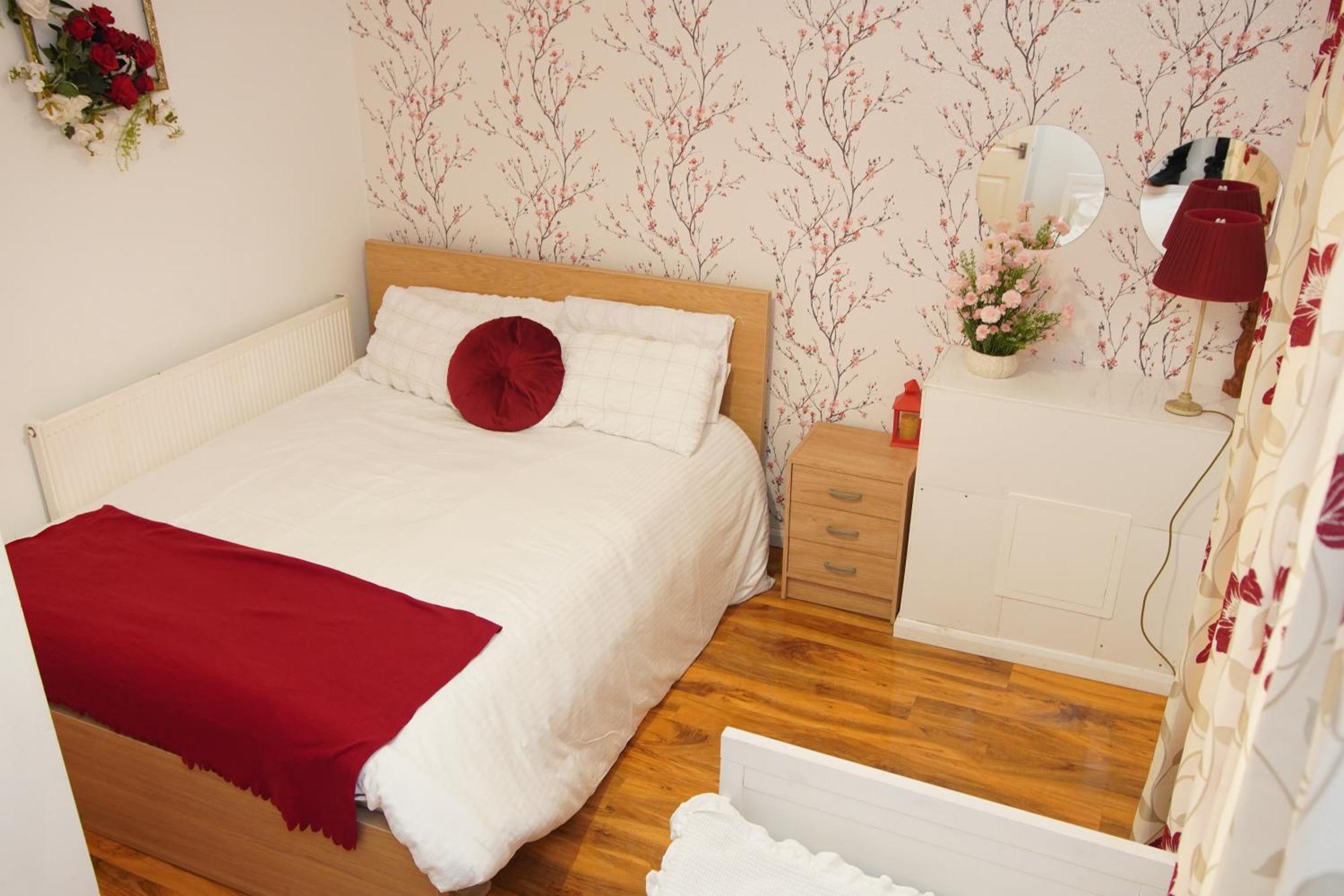 5 Bedroom House Near Cardiff City. Esterno foto